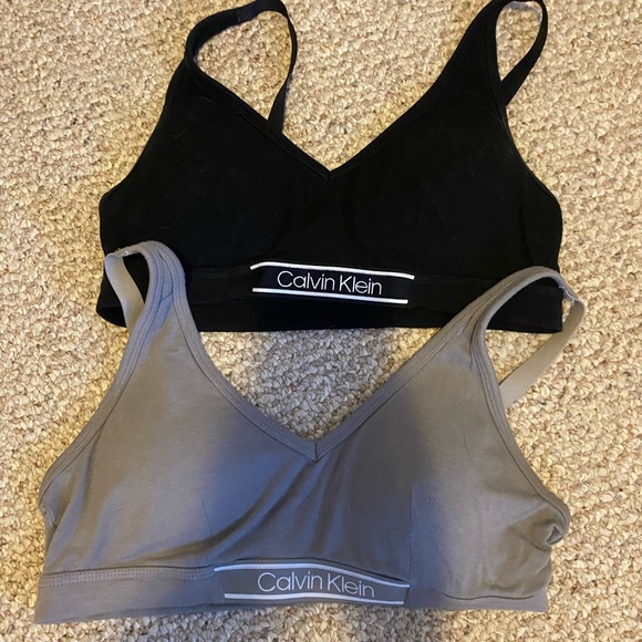 Calvin Klein bra set (2) - Picture 2 of 5